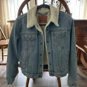 NWOT Levi's Blue Denim Jacket with White Sherpa Lining